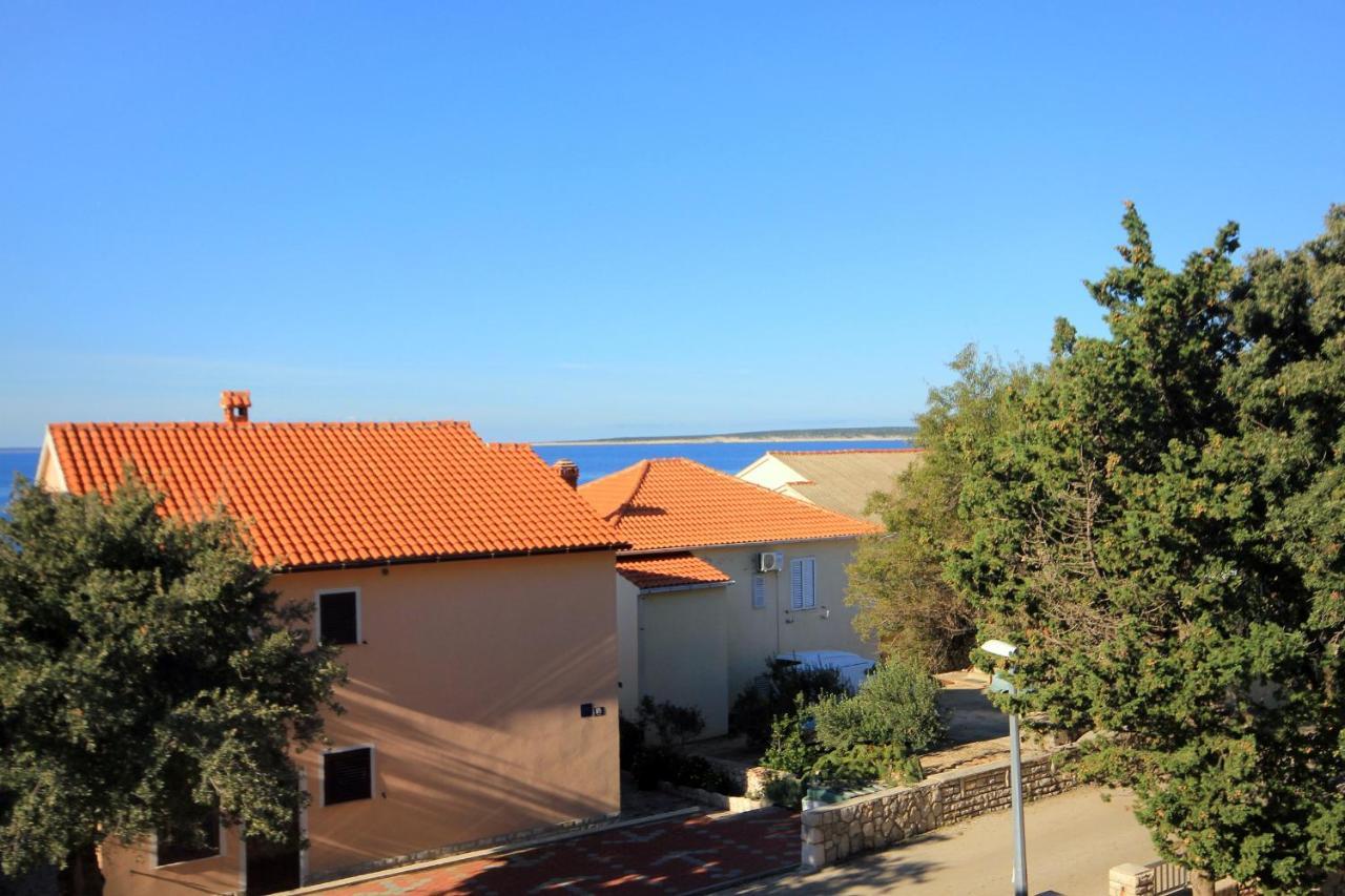 Apartments And Rooms By The Sea Mandre, Pag - 3557 Kolan Exteriér fotografie